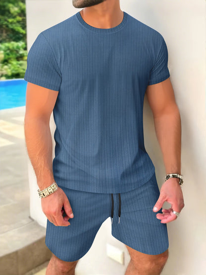short-sleeved and shorts set, simple and casual, high-quality outdoor men's wear, summer fashionable.